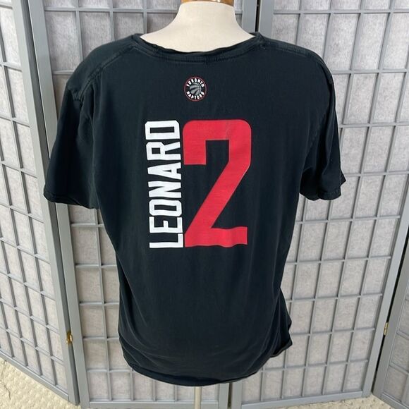 Toronto Raptors Kawhi Leonard # 2 Black Tee, Men’s Large - Picture 2 of 5